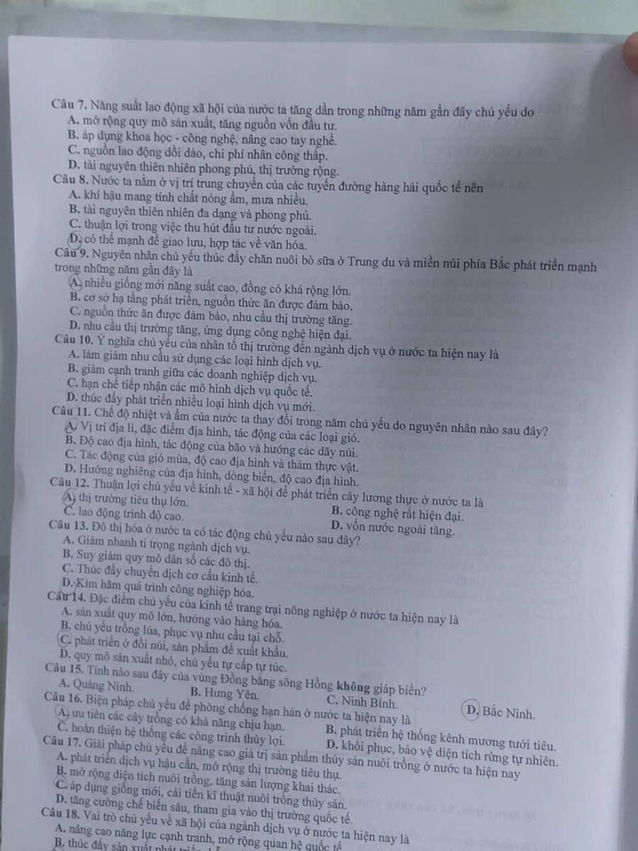 Đề thi khảo sát chất lượng môn địa Ninh Bình 2026 lần 2 4